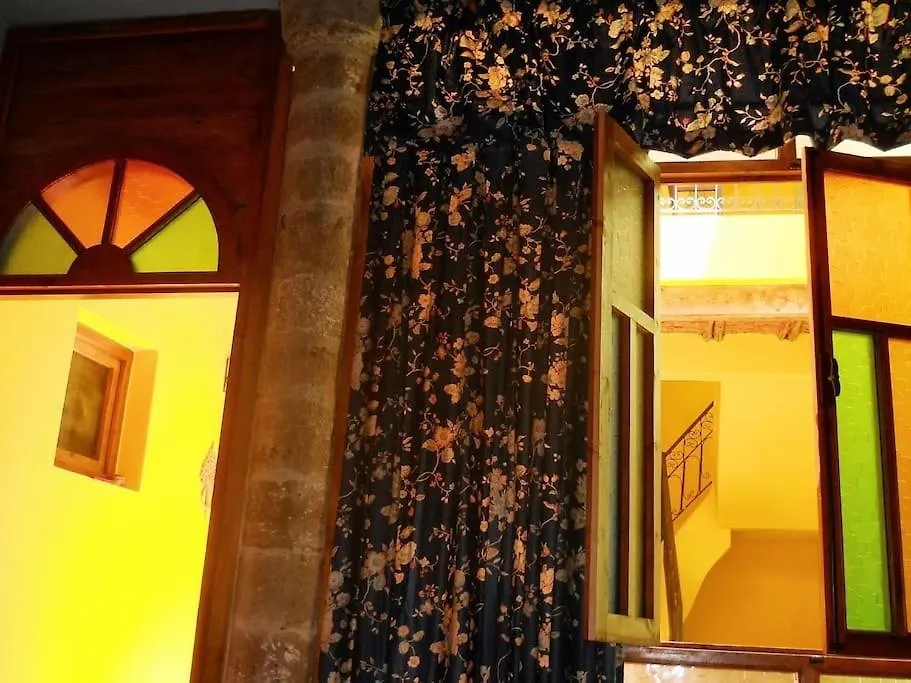 אסאוירה Dar Houria Medina Riad Comfort Tradition Breakfast 0*,  מרוקו